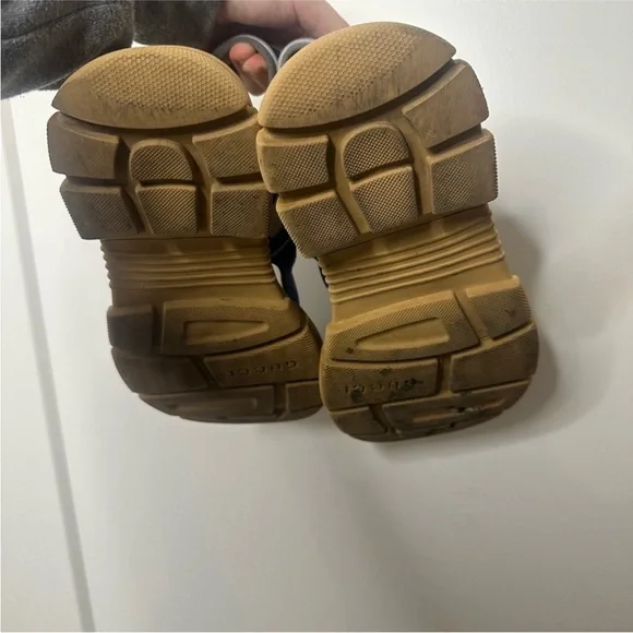 Gucci Aguru Trek Brand-embellished Leather Gladiator Men's Sandals size 8.5 - Picture 10 of 10